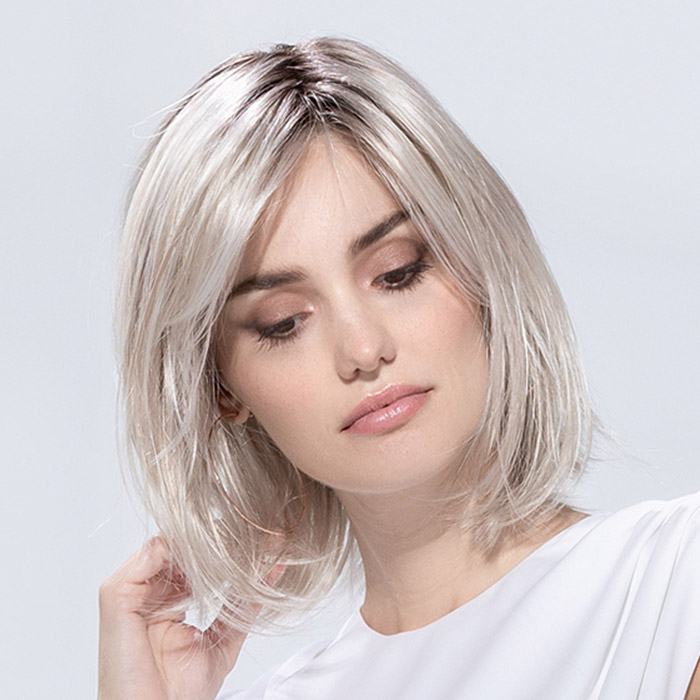 Perruque Icone Deluxe | Silverblonde Rooted